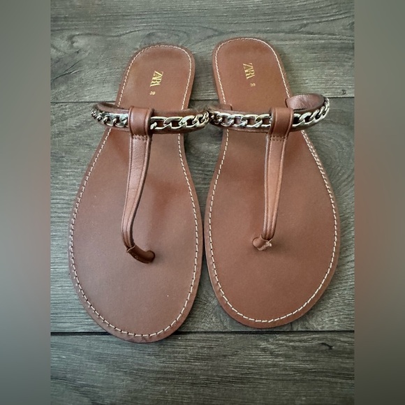 Zara Brown Leather Sandals with Gold Chain, Size 39(8.5) - Picture 3 of 9